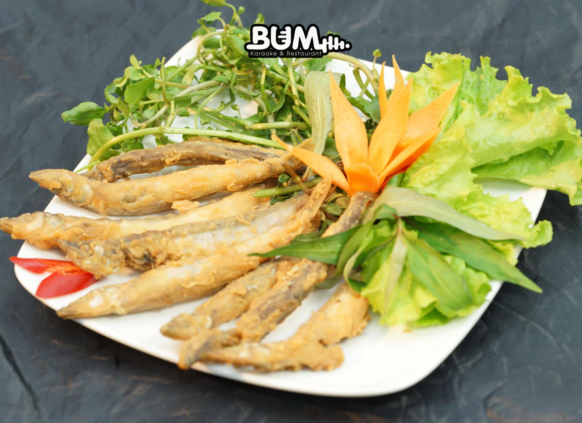 Trứng cá nhật chiên giòn